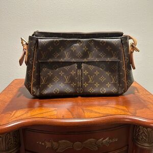 Louis Vuitton Monogram Canvas Viva-Cite GM